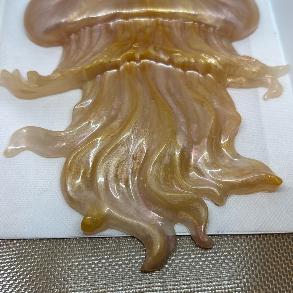 Elegant Gold Jellyfish Art Sculpture - Picture 4 of 17